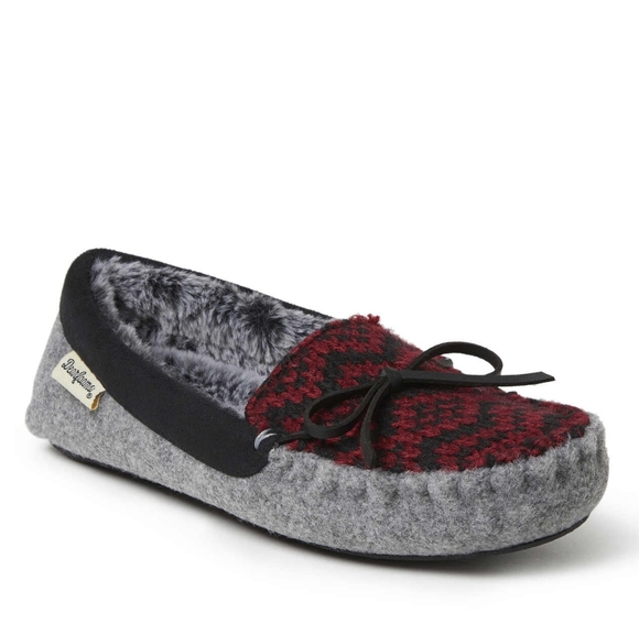 women's dearfoam moccasin slippers